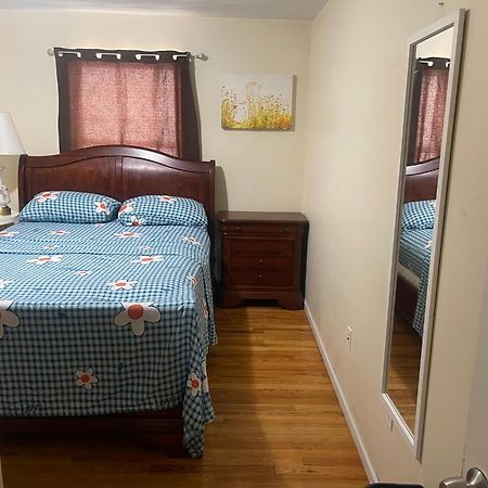 Apartamento Peculiar D At 62 1St Street Newark Exterior foto